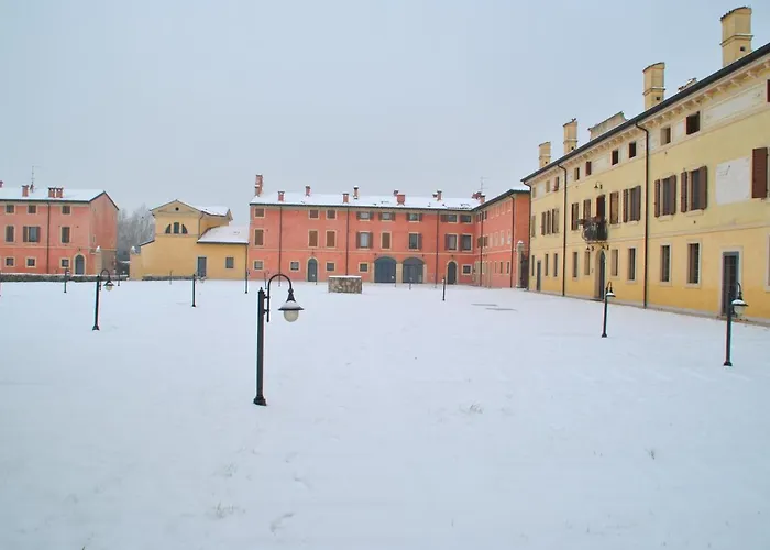 Corte Antica Canossa del 1600