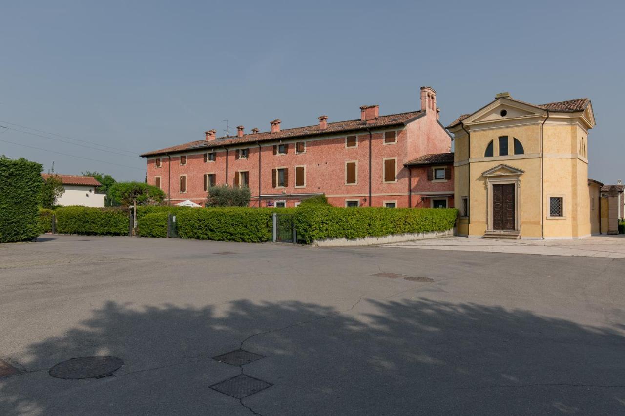 Bed and breakfast Corte Antica Canossa Del 1600