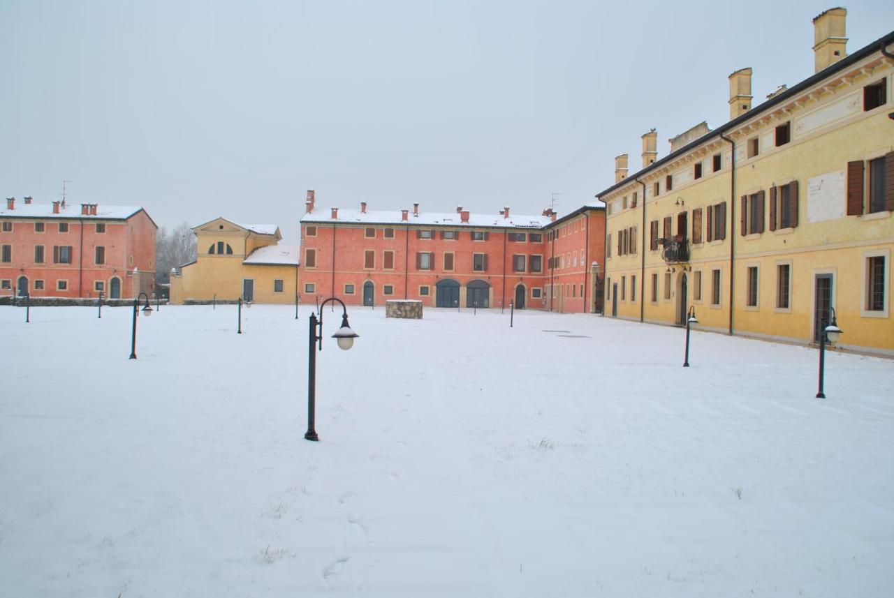 Bed & Breakfast Corte Antica Canossa Del 1600 Verona