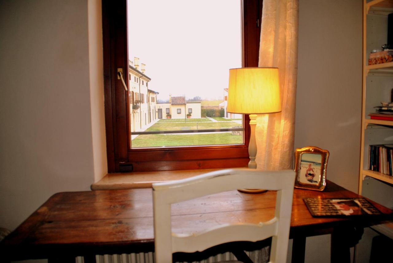 Bed and breakfast Corte Antica Canossa Del 1600 *