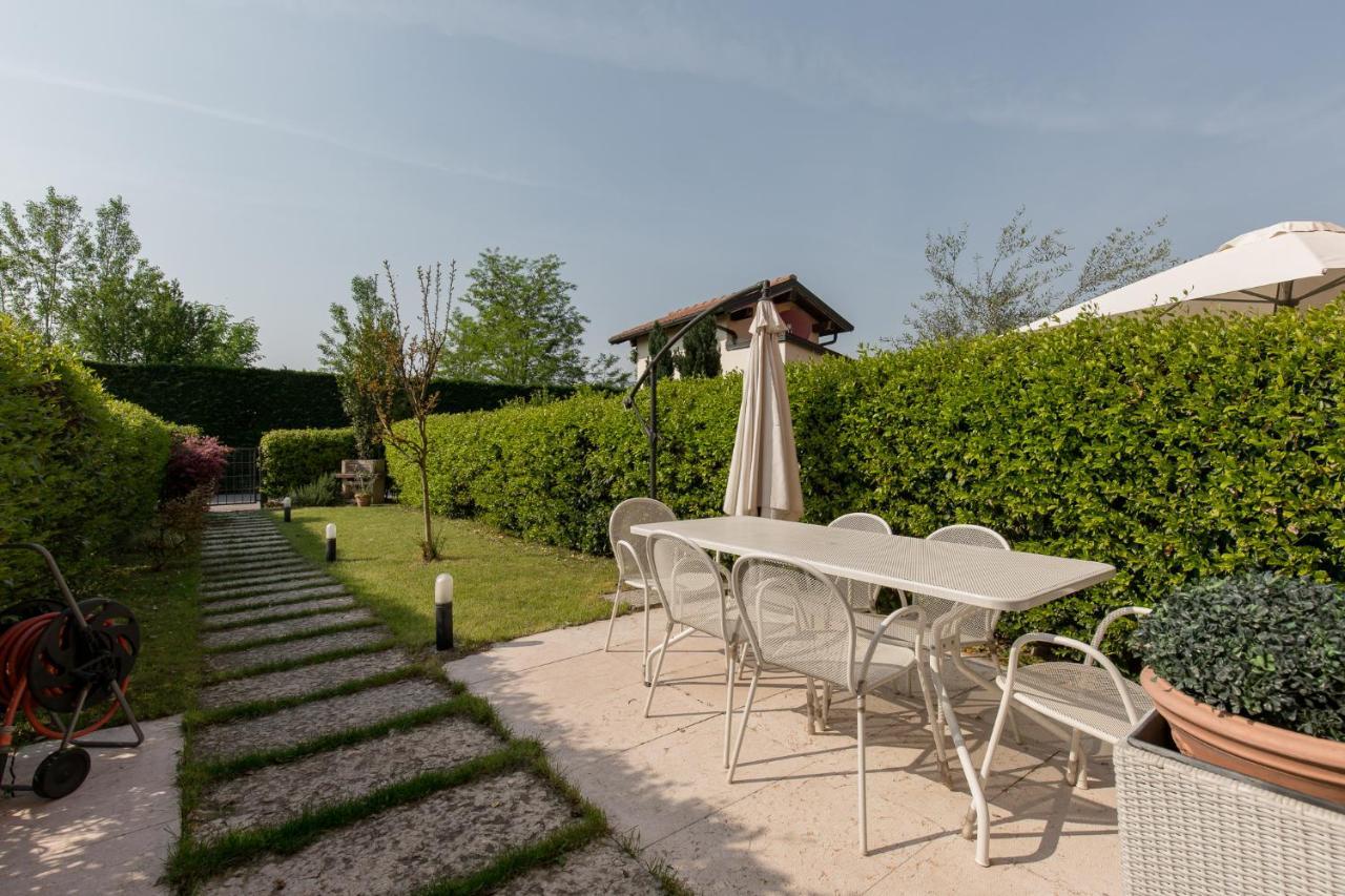 Corte Antica Canossa Del 1600 Bed & Breakfast *